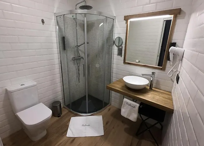 Balhondo Open Village *