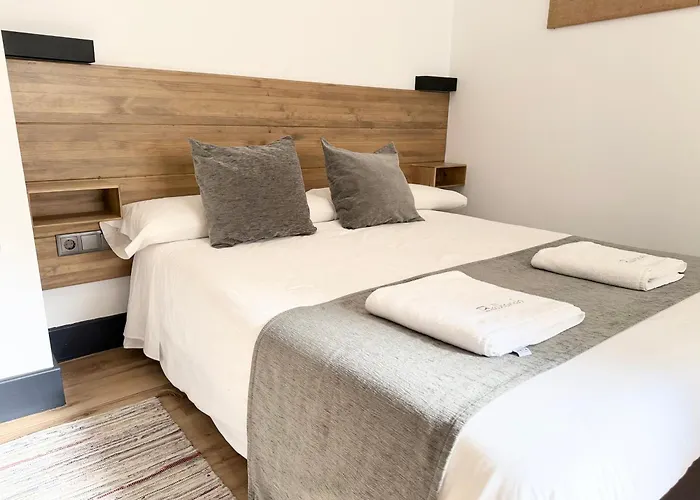 Balhondo Open Village Puebla de Alcocer